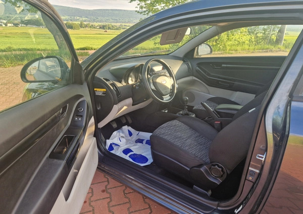 Mazda 3 cena 13900 przebieg: 179000, rok produkcji 2010 z Bodzentyn małe 154